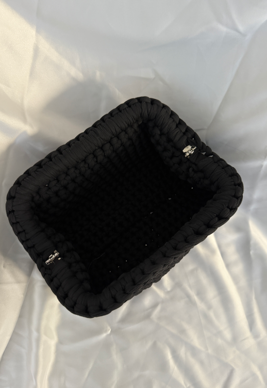 Black mila bag| תיק סרוג שחור