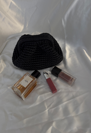 Black amor bag| תיק סרוג שחור