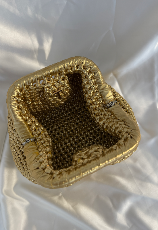Gold amor bag| תיק סרוג זהב