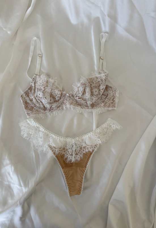 White stacy Set